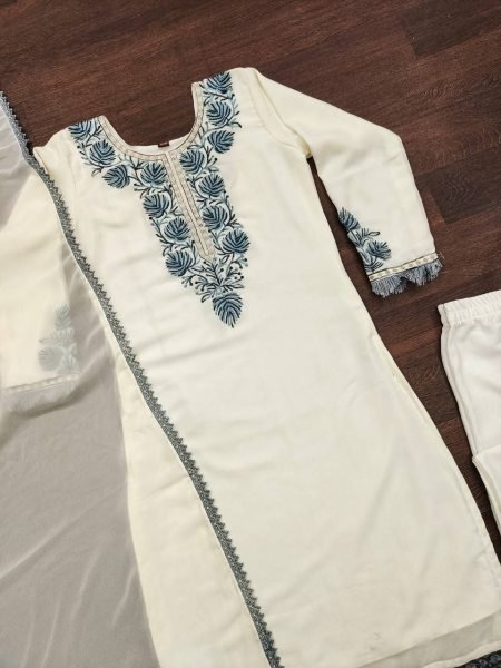 White Georgette Embroidered Kurti Pent With Dupatta  3 Piece Kurti Set