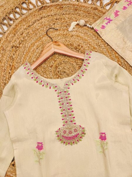 White Shimmer Kurta Pant Set with Dupatta Traditional 3 Piece Outfit 3 Piece Kurti Set