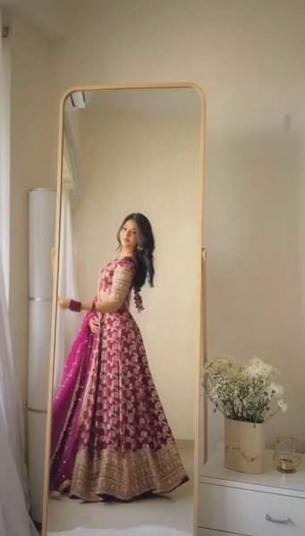 Wholesale Lehenga Choli Collection Designer Embroidered Lehenga for Resellers Surat Manufacturers Trendy Latest Designs Designer Lehenga Choli