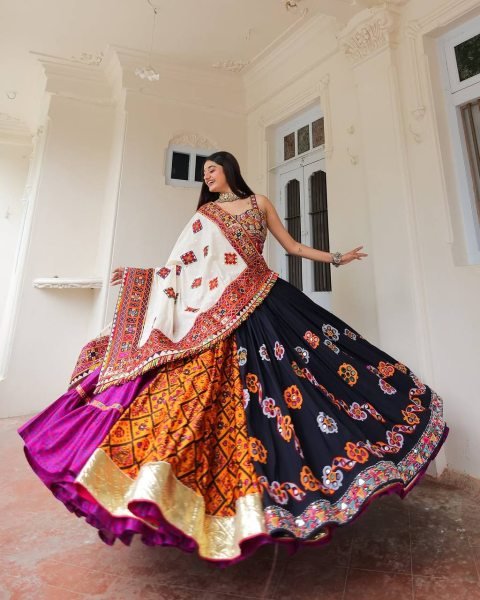 Wholesale Muslin Lehenga Choli Set with Mirror   Digital Print Ready to Sell Navratri Lehnega Choli