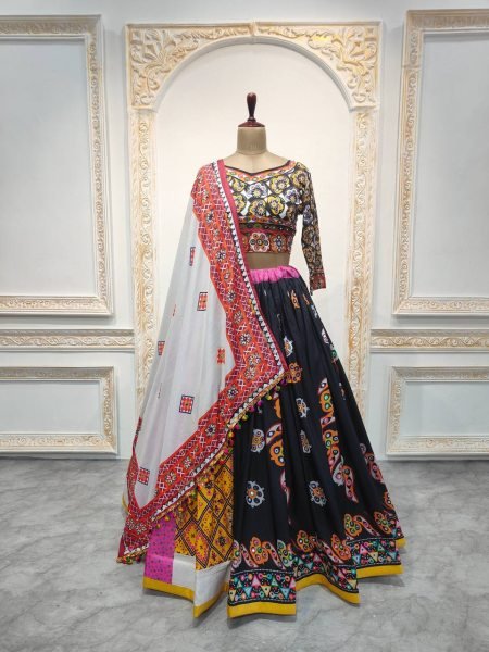 Wholesale Muslin Lehenga Choli Set with Mirror   Digital Print Ready to Sell Navratri Lehnega Choli