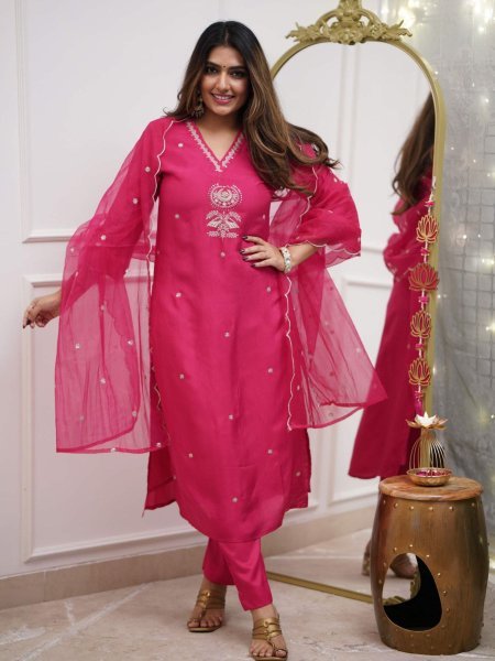 Wholesale Ready Viscose Chanderi Kurti Organza Dupatta Set Perfect for Resellers 