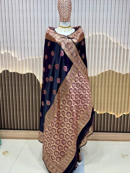 Wine Black Lichi Silk Saree with Weaving Border Elegant Festive Wear Banarasi Saree Wholesale