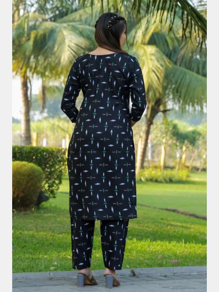 Women Cotton Blend Digital Print Kurta With Pant  Set Kurti With Bottom Wholesale