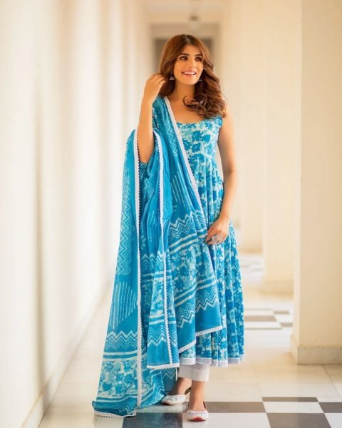 Women Cotton Floral Printed Kurti Pant With Dupatta  3 Piece Kurti Set