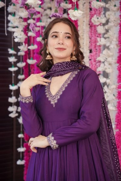 Women Embroidered Anarkali Wholesale Kurti Set In Surat 3 Piece Kurti Set