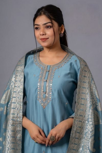 Women All Type Clothing Wear Embroidered Viscose Rayon Blend kurta set In Summer Collection 3 Piece Kurti Set