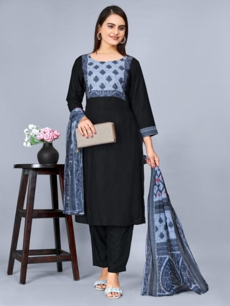 Women s Beautiful Reyon Printed Kurti Set  3 Piece Kurti Set