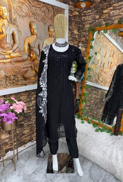 Women s black Heavy Faux Georgette Traditional Function Wear  Ready To Wear Collection