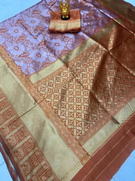 Women's Heavy Banarasi Silk Woven Pattern Banarasi Saree Wholesale