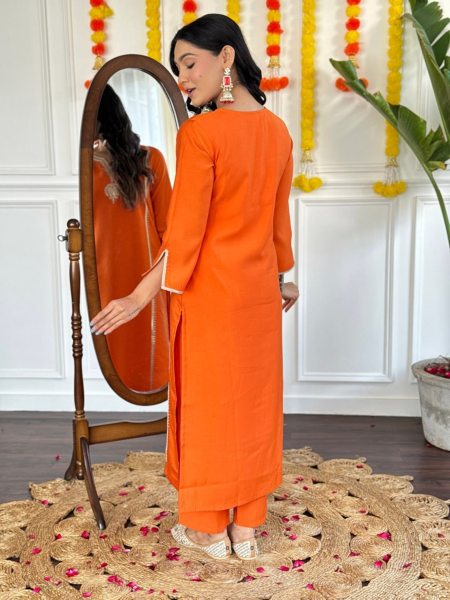 Women Orange Viscose Chanderi Kurti Pant With Dupatta 3 Piece Kurti Set