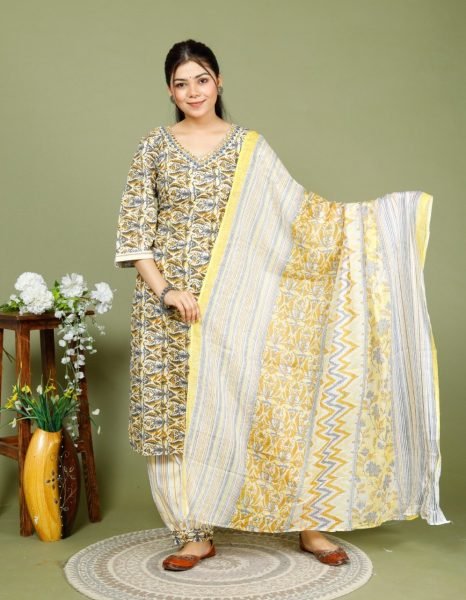 Women s Printed Pure Cotton Kurti Set  3 Piece Kurti Set