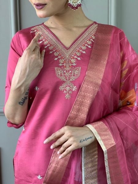 Women Viscose Chanderi Kurti Pant With Dupatta  3 Piece Kurti Set