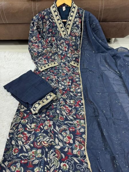 Women Viscose Chanderi Kurti Pant With Dupatta  3 Piece Kurti Set
