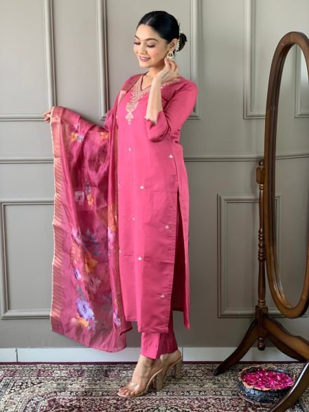 Women Viscose Chanderi Kurti Pant With Dupatta  3 Piece Kurti Set