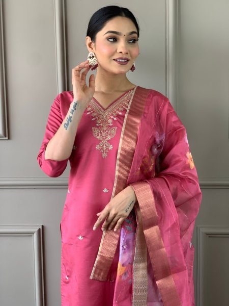 Women Viscose Chanderi Kurti Pant With Dupatta  3 Piece Kurti Set