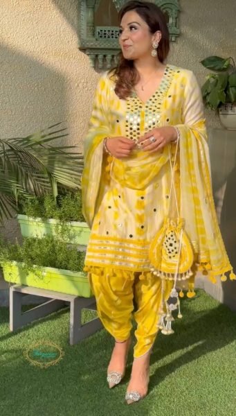 Yellow Colour Crepe With embrodery patiyala Collection  Ready To Wear Collection