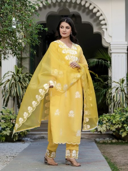 Yellow Floral Embroidered Roman Silk Kurta Set 3 Piece Wedding Special for Resellers at Wholesale Price 3 Piece Kurti Set
