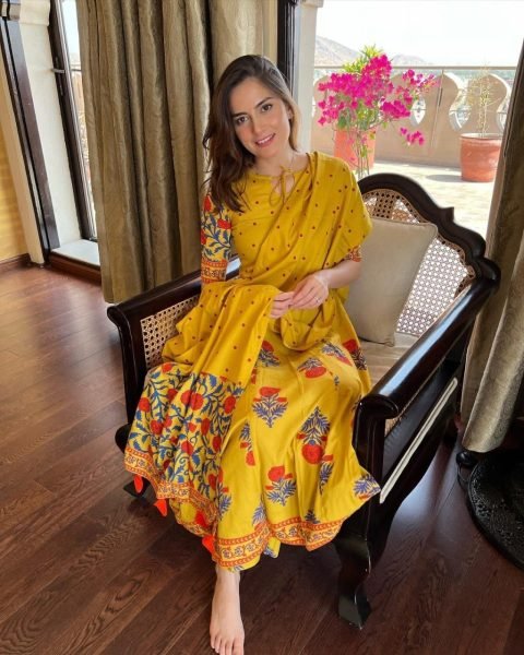 Yellow Muslin Cotton Printed Gown Pant   Dupatta Ready To Wear Collection