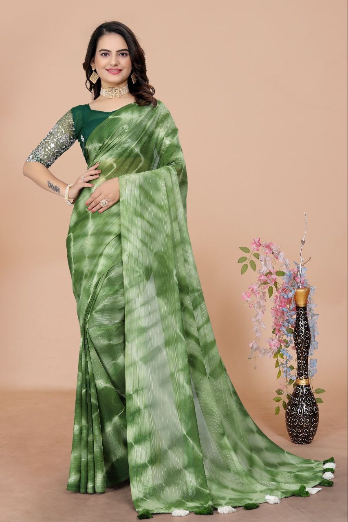 Buy silk saree online – Akrithi